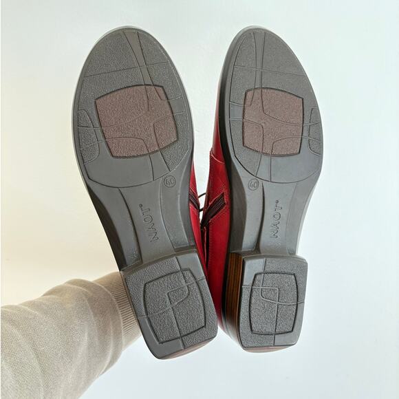 NAOT Kona Boots Berry Leather New Whit Out Tags Or Box Size 40/9us - Picture 5 of 8